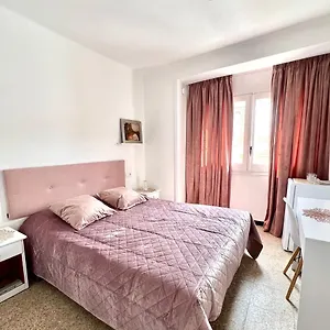 Maison d'hôtes Escondite Con Terraza Compartida En La Azotea, Roses